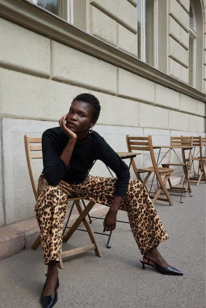 How to style leopard print jeans