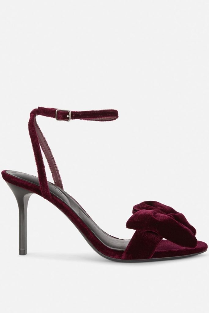 Christmas party outfits: Burgundy bow heels