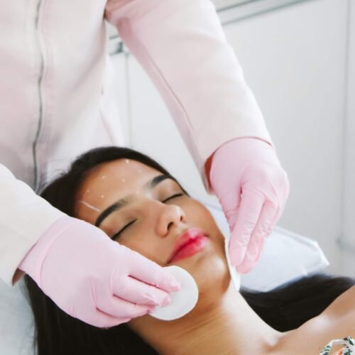 What is a mini facial?